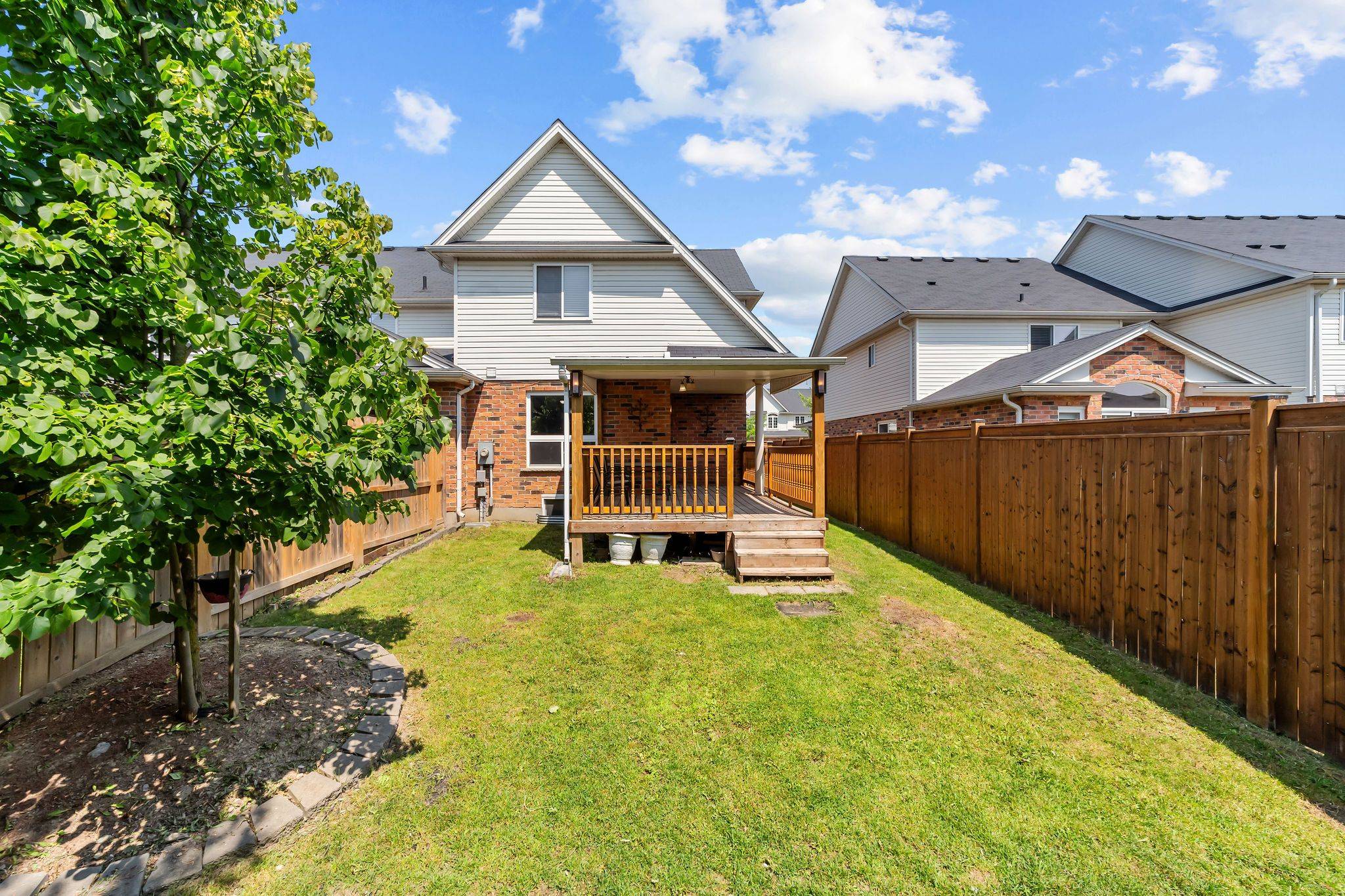 London North, ON N6G 5B6,953 Silverfox CRES