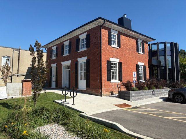 Mississauga, ON L5M 1Y4,13 Thomas ST #2nd Floor