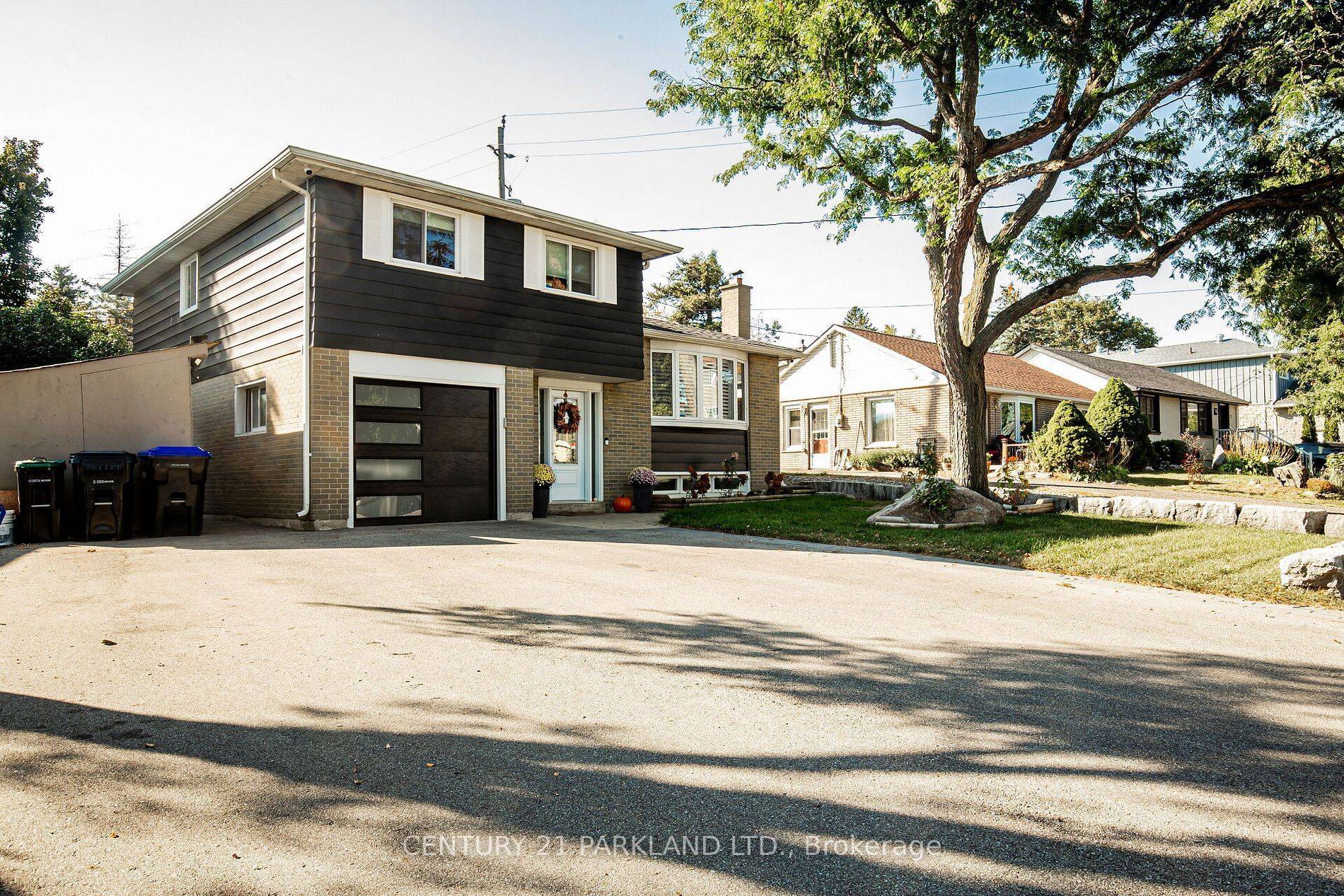 New Tecumseth, ON L0G 1W0,7 Brown ST