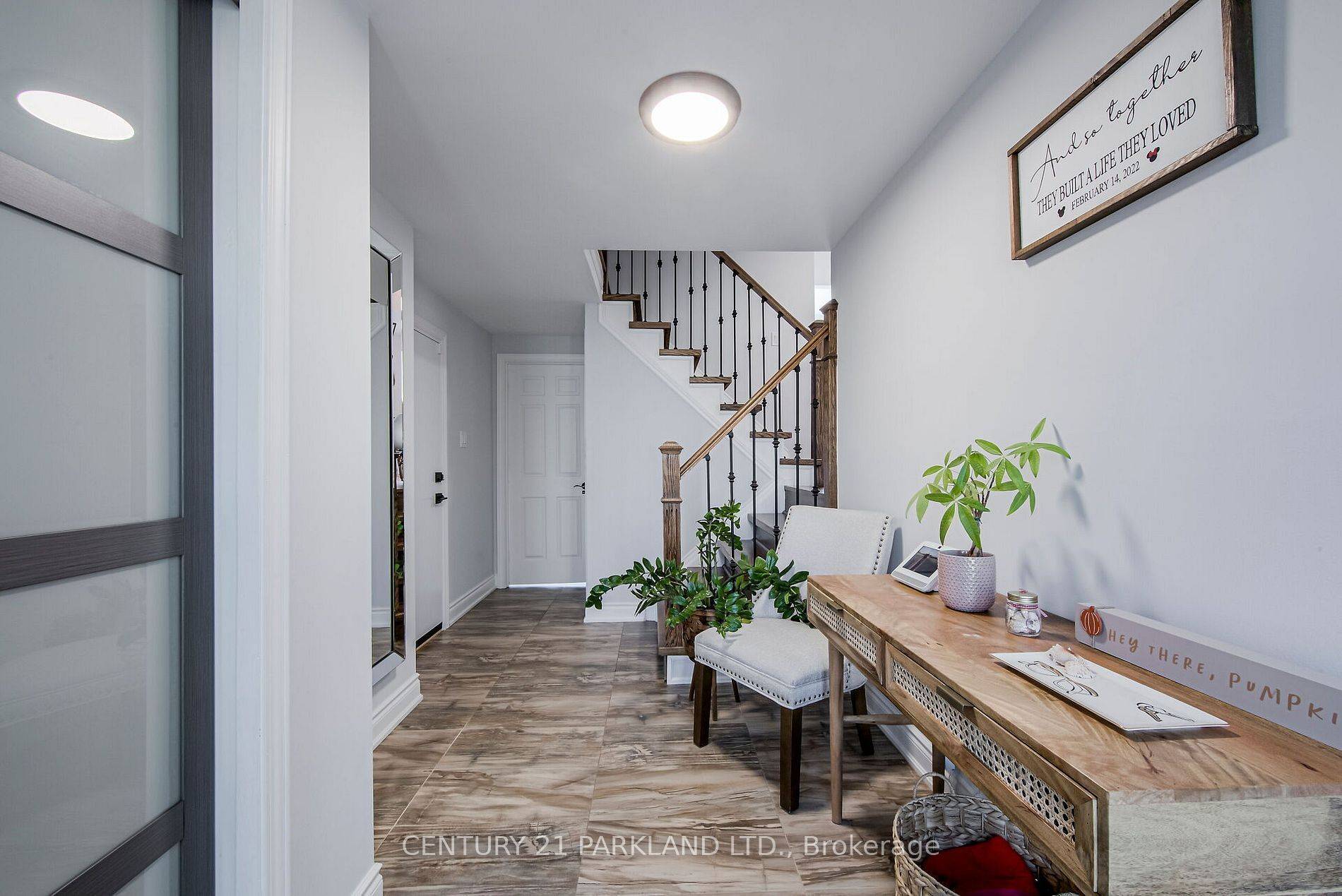 New Tecumseth, ON L0G 1W0,7 Brown ST