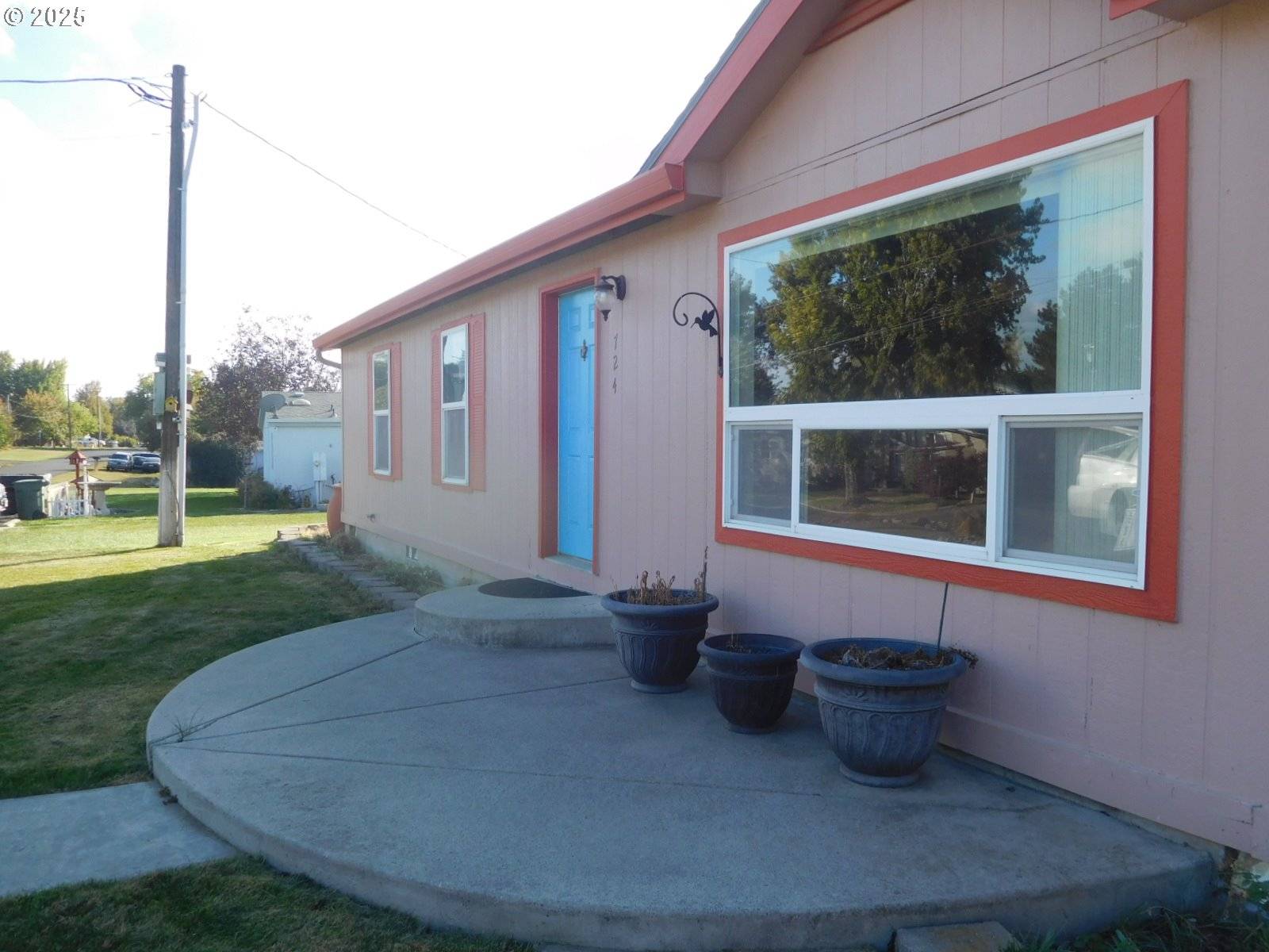 Athena, OR 97813,724 N 4th ST