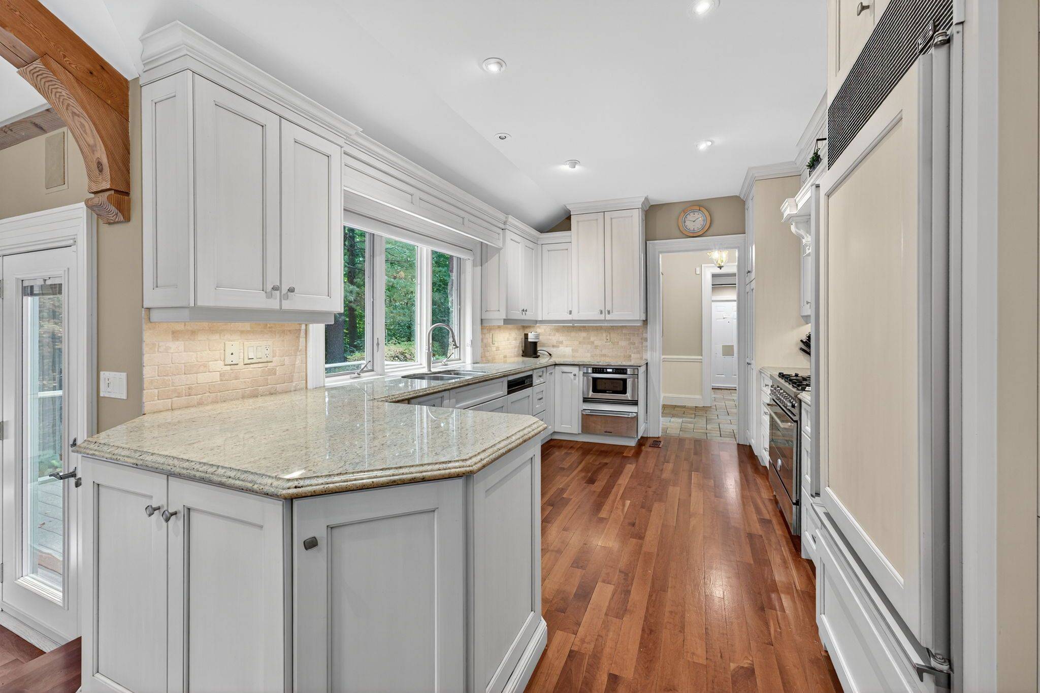 Aurora, ON L4G 0N1,553 St John's Side Road