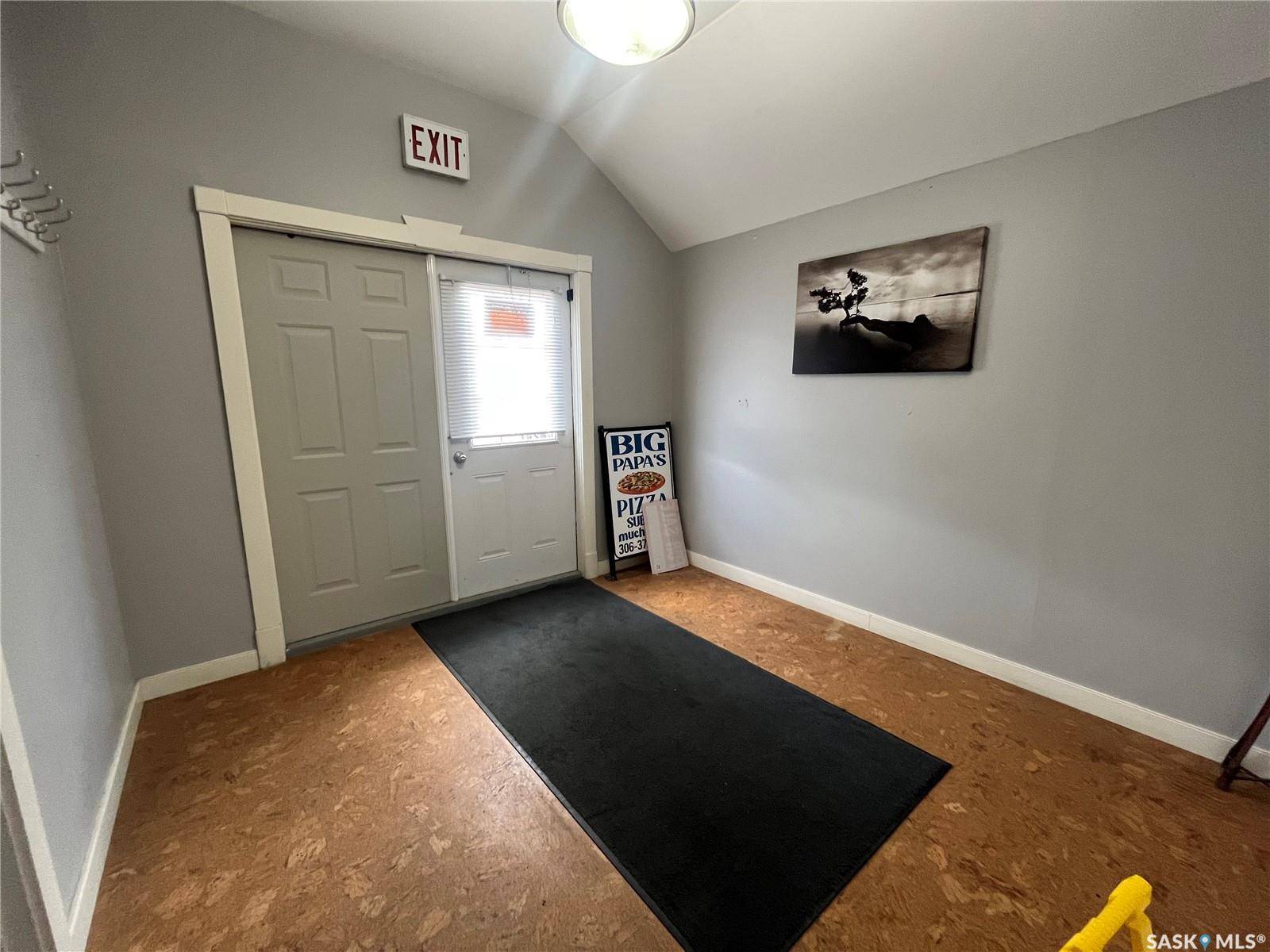 Luseland, SK S0L 2A0,406 Grand AVENUE