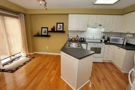 Mississauga, ON L5N 7B2,6119 Clover Ridge CRES