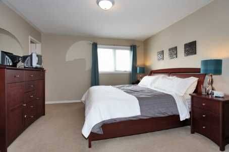 Mississauga, ON L5N 7B2,6119 Clover Ridge CRES