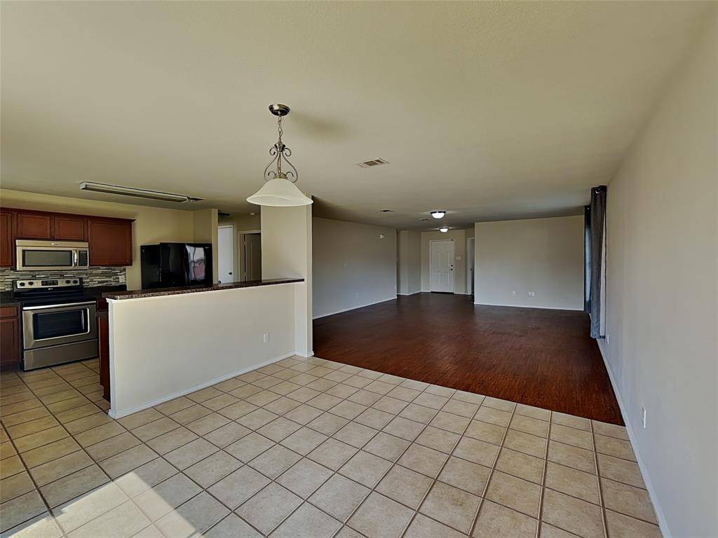 Fort Worth, TX 76134,201 Dakota Ridge Drive