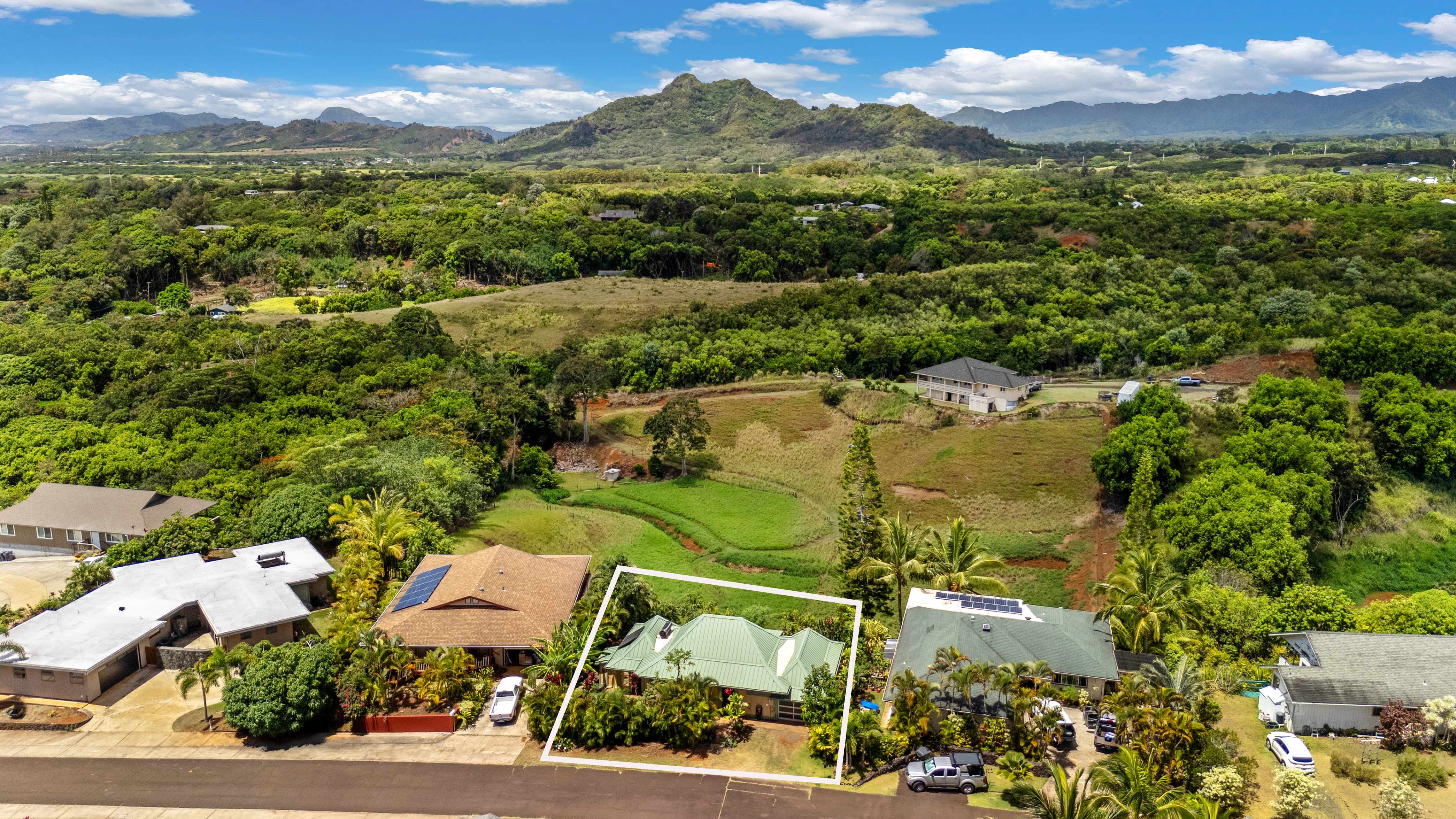 Kapaa, HI 96746,5089 KAHANA ST