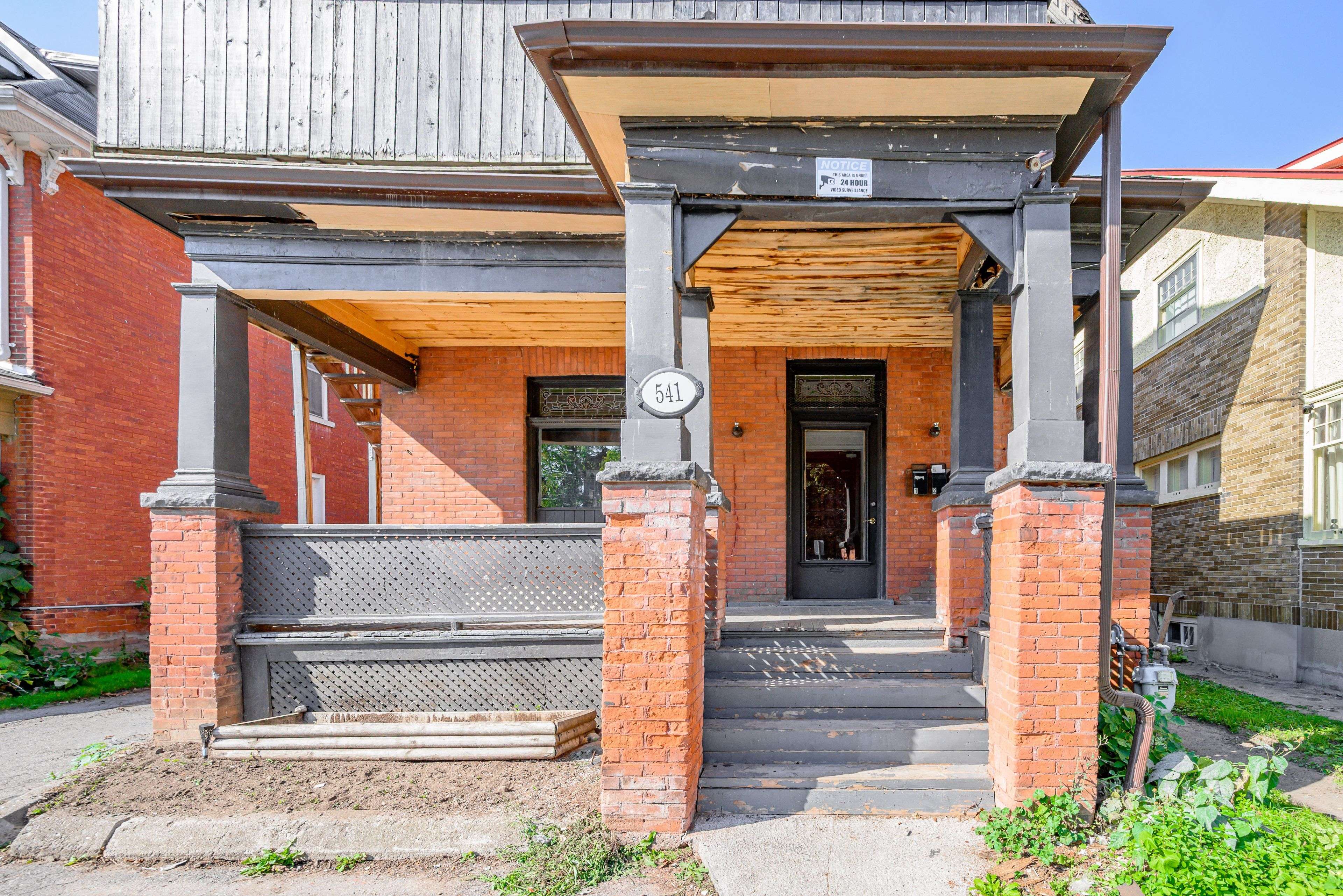 Peterborough, ON K9H 3W6,541 Aylmer ST N