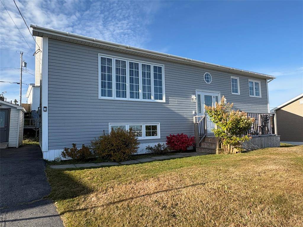 Port Aux Basques, NL A0M1C0,5 Second Avenue