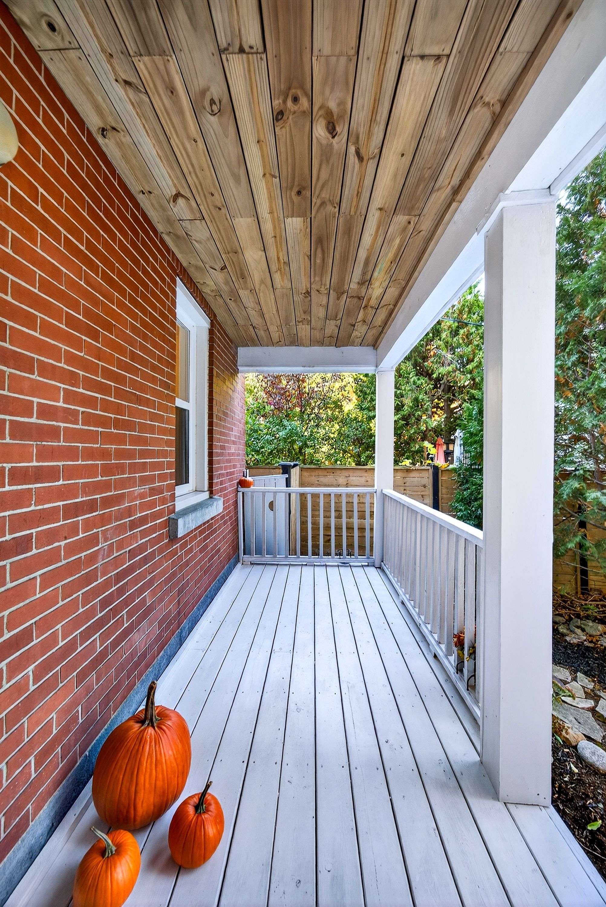 Dows Lake - Civic Hospital And Area, ON K1S 4J3,530 Cambridge ST S