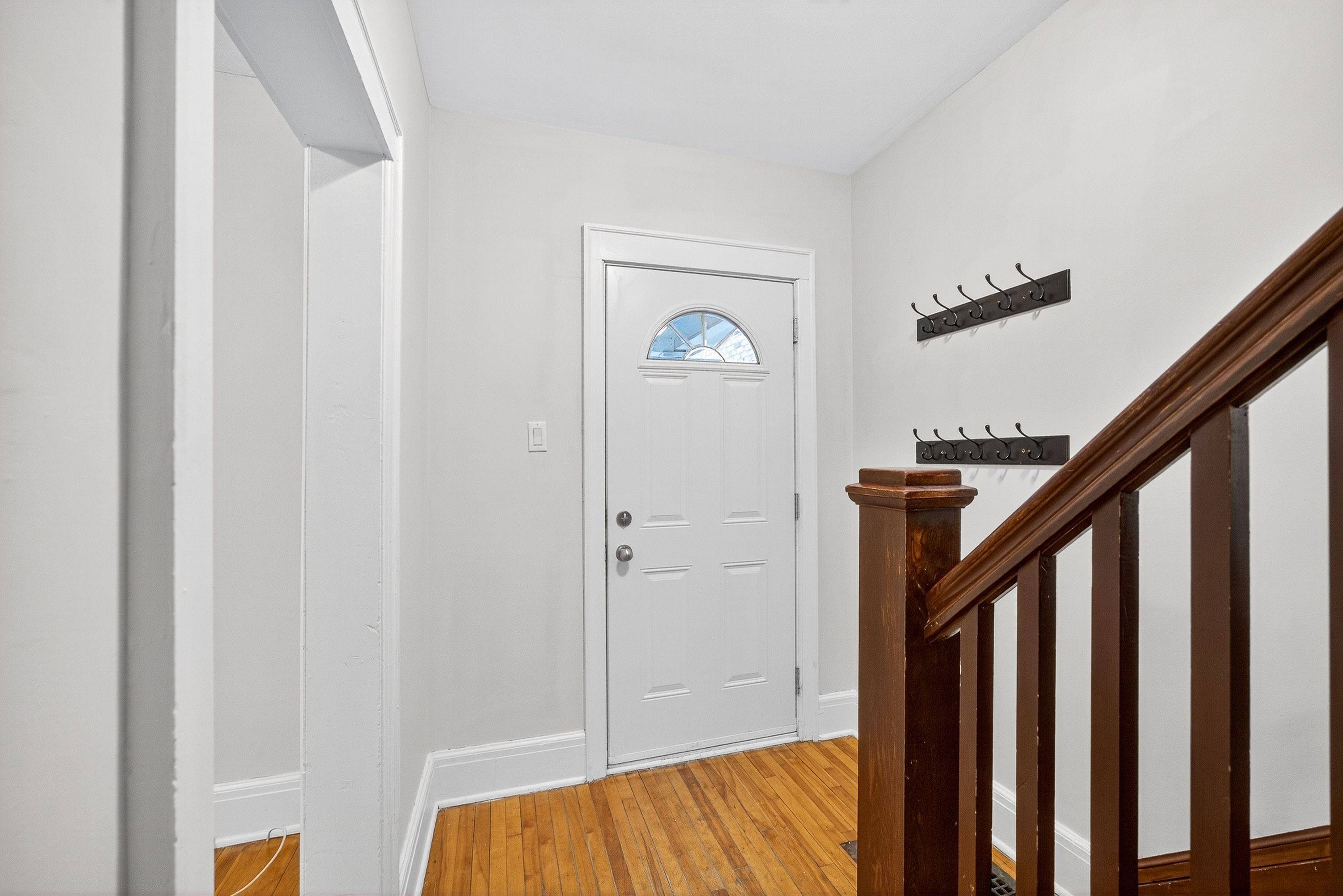 Dows Lake - Civic Hospital And Area, ON K1S 4J3,530 Cambridge ST S