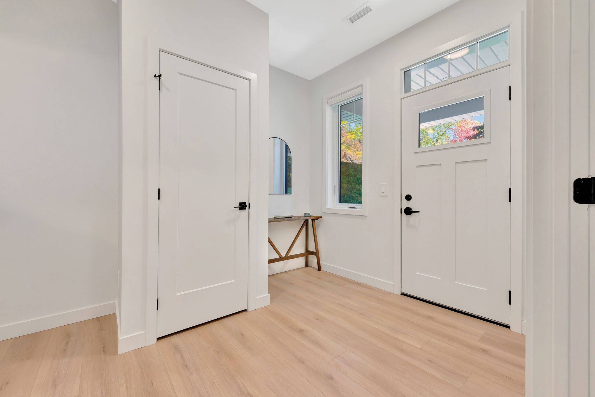 Kitchener, ON N2G 0G6,33 MILL ST