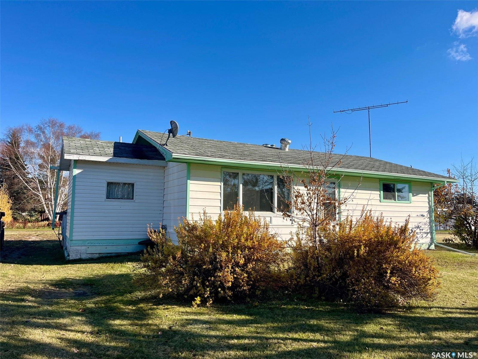 Smeaton, SK S0J 2J0,113 1st STREET W
