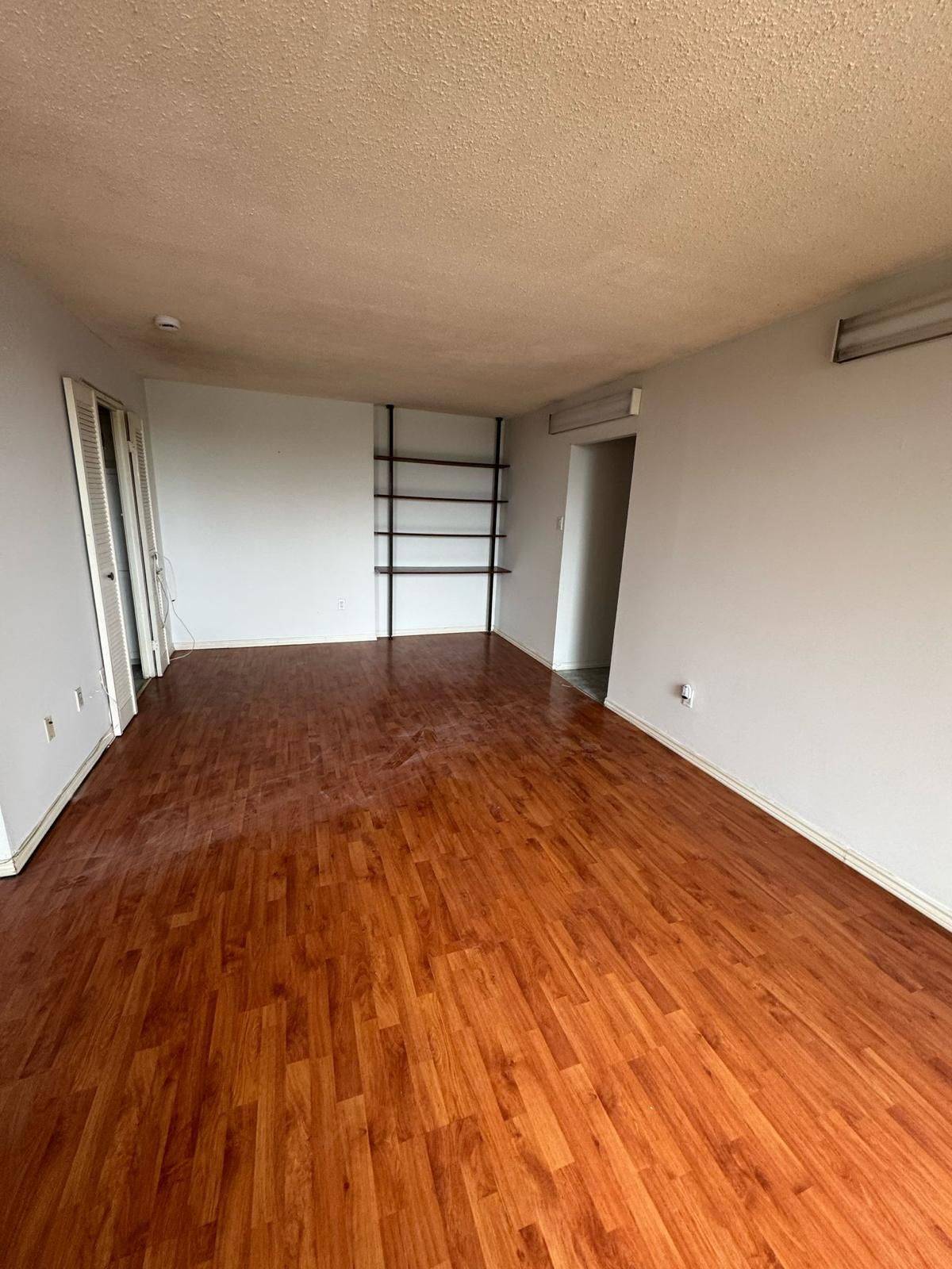 Mississauga, ON L4T 1B3,3577 Derry RD E #311