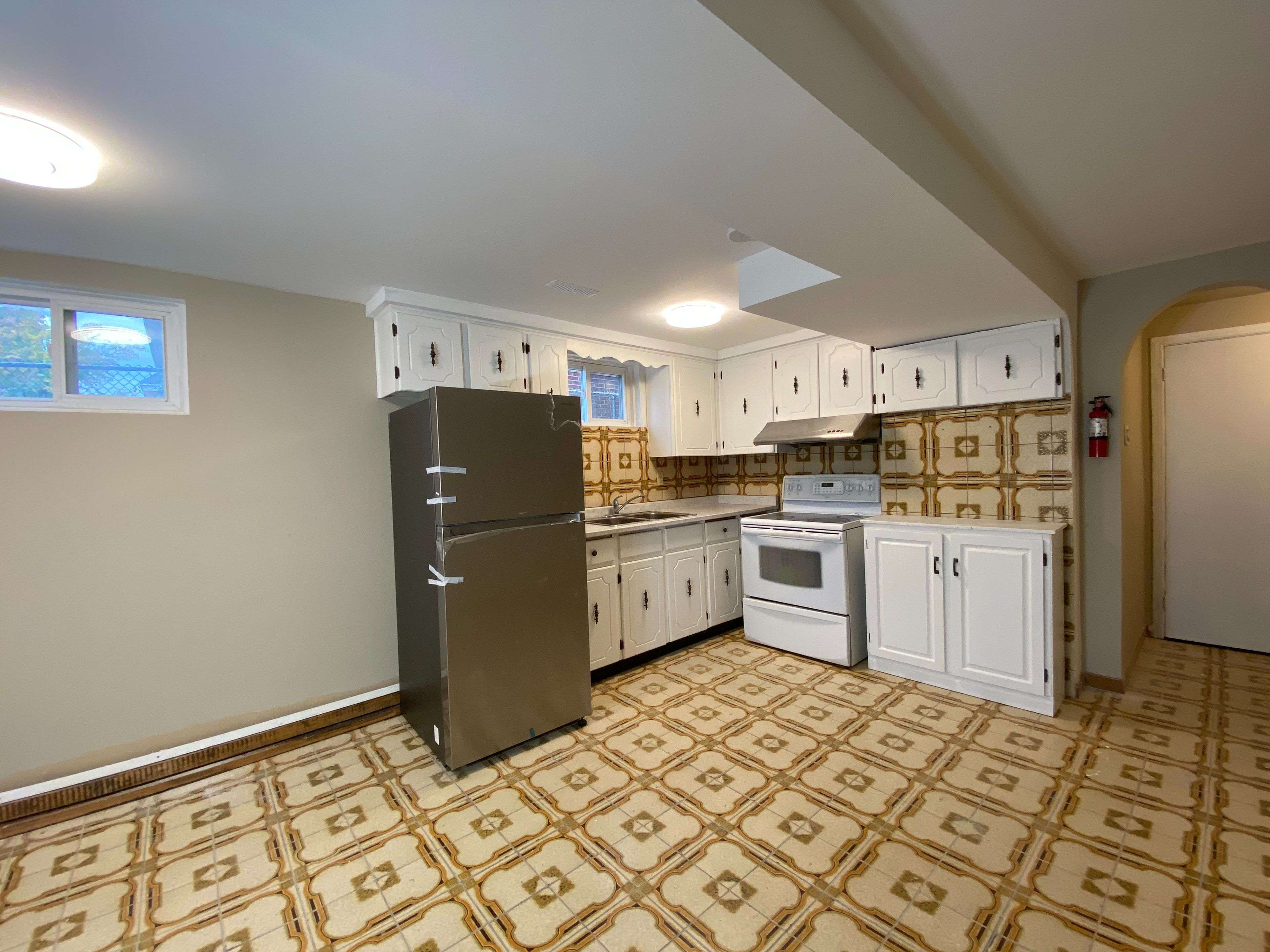 Toronto C15, ON M2J 4W5,30 Hickorynut Dr DR