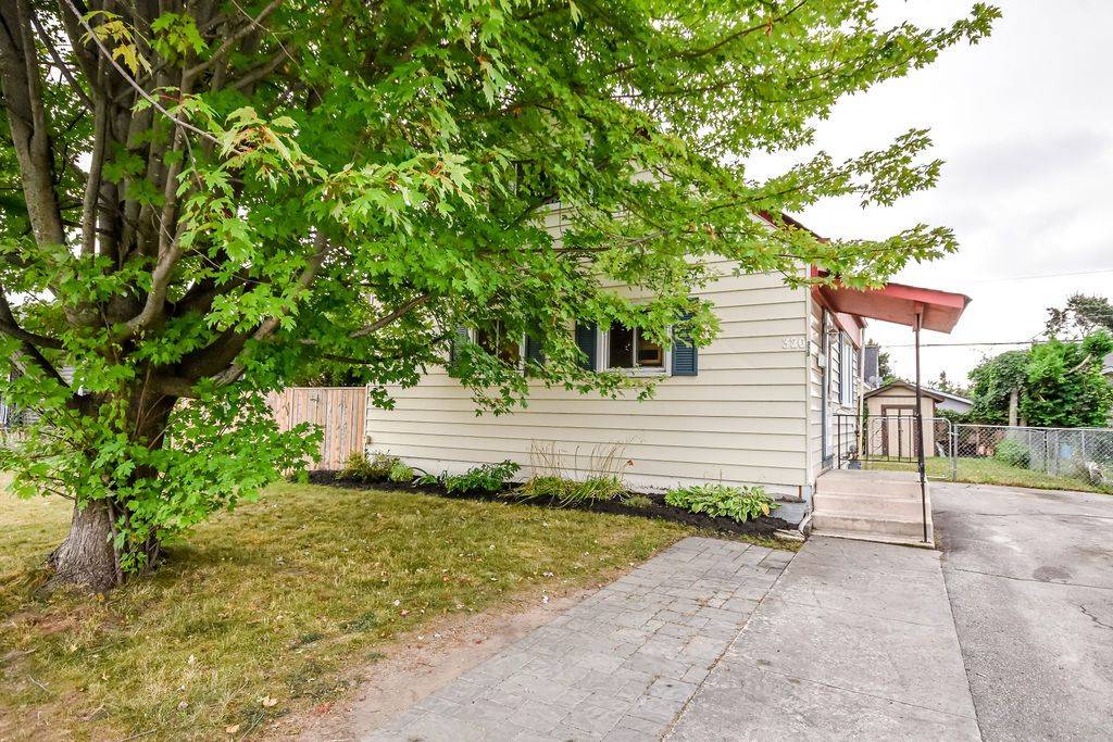 Orillia, ON L3V 1J3,320 HILDA ST