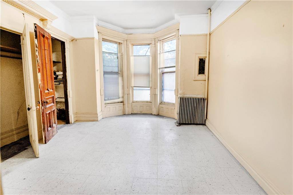 Brooklyn, NY 11216,113 Halsey ST