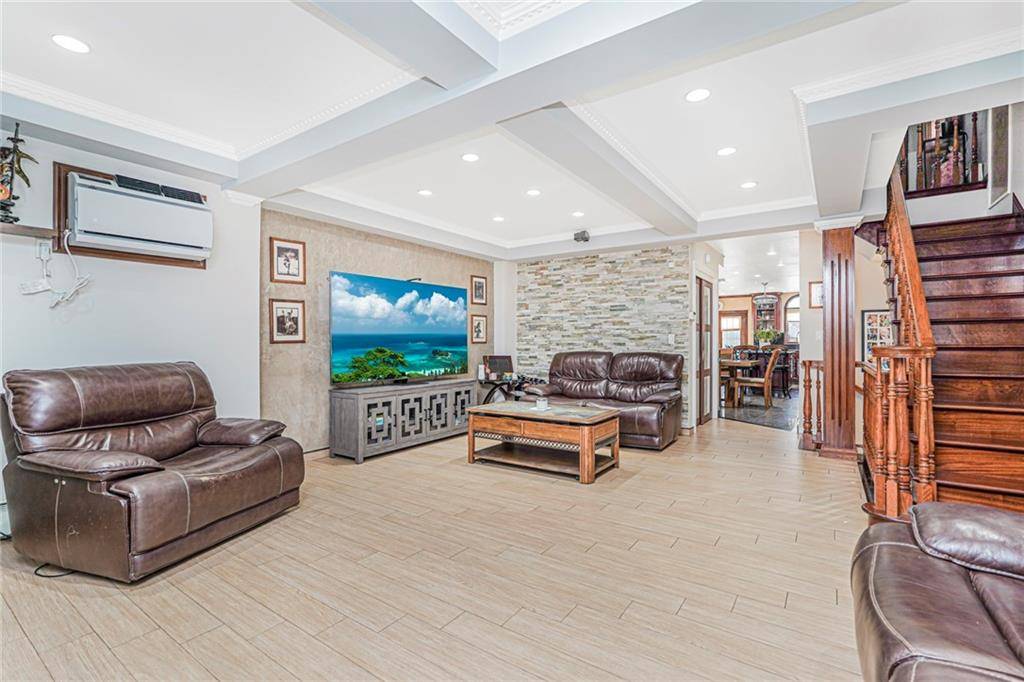 Brooklyn, NY 11228,1458 81st ST