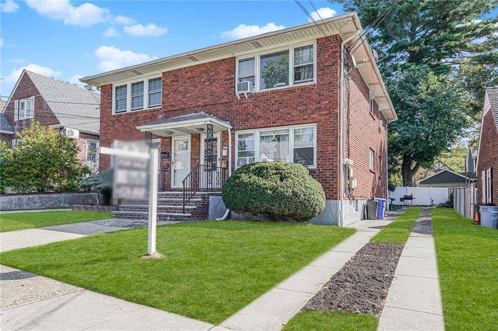 Staten  Island, NY 10301,124 Van Cortlandt AVE