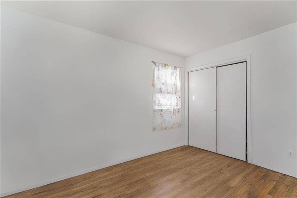 Staten  Island, NY 10301,124 Van Cortlandt AVE