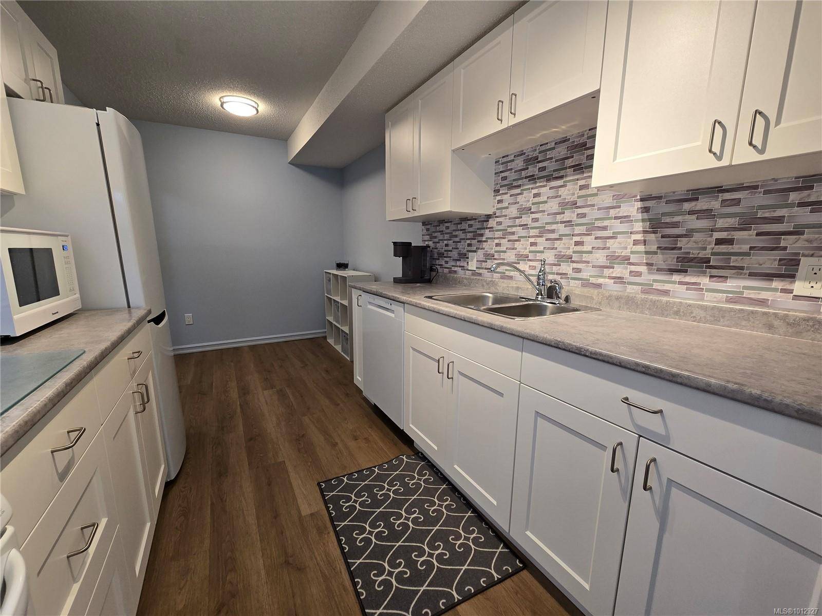 Port Hardy, BC V0N 2P0,7450 RUPERT St #101