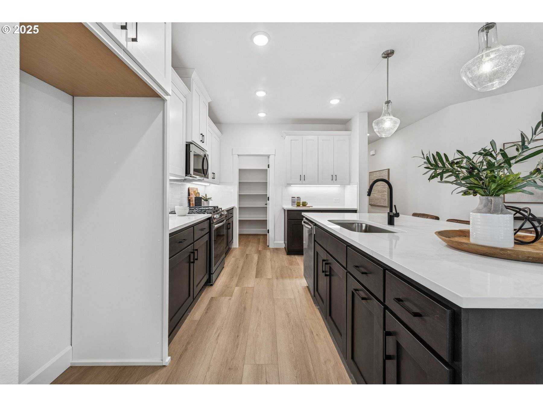 Durham, OR 97224,16353 SW Cambridge LN