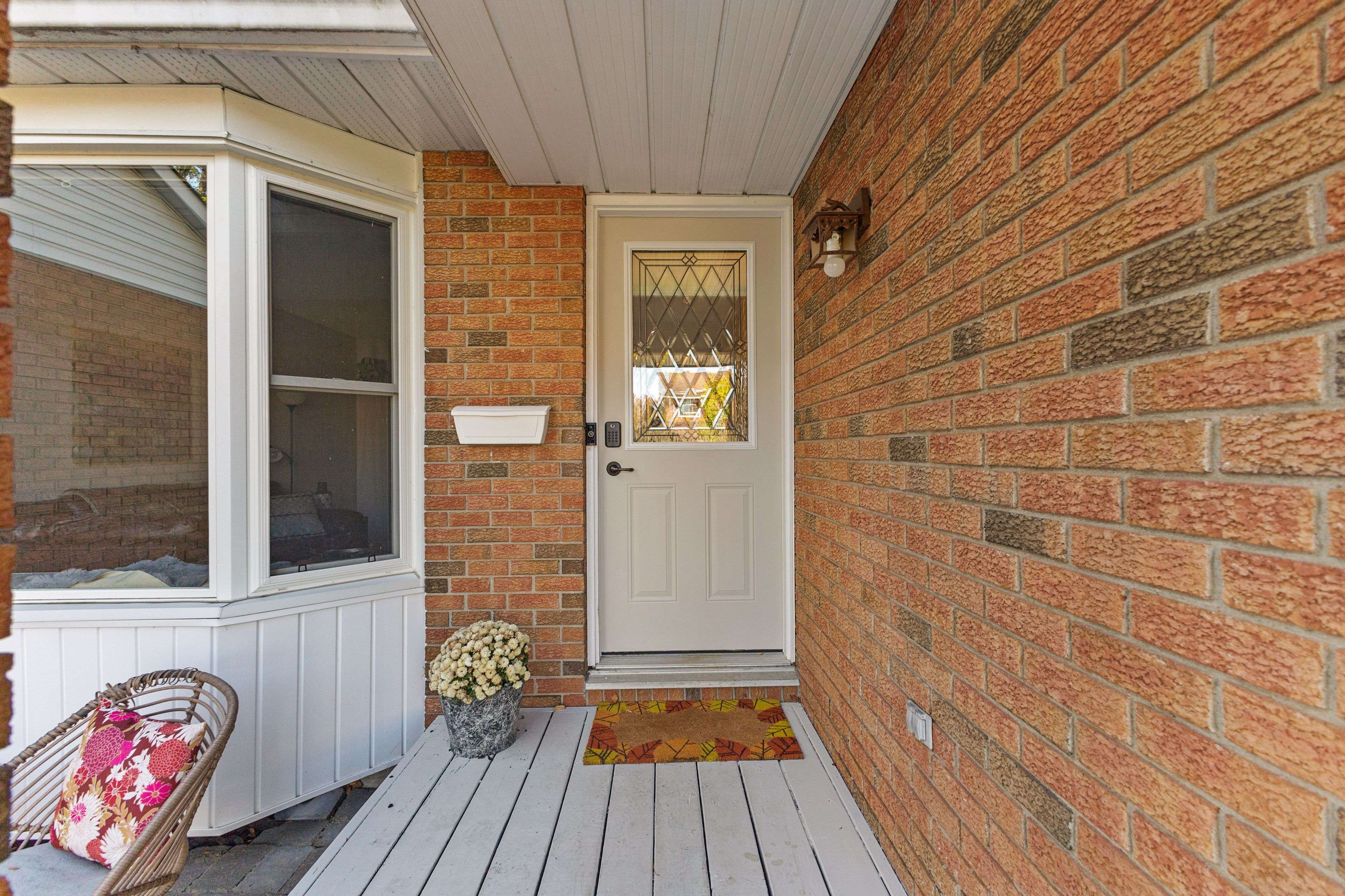 Orleans - Convent Glen And Area, ON K1C 2J7,1130 St Emmanuel TER