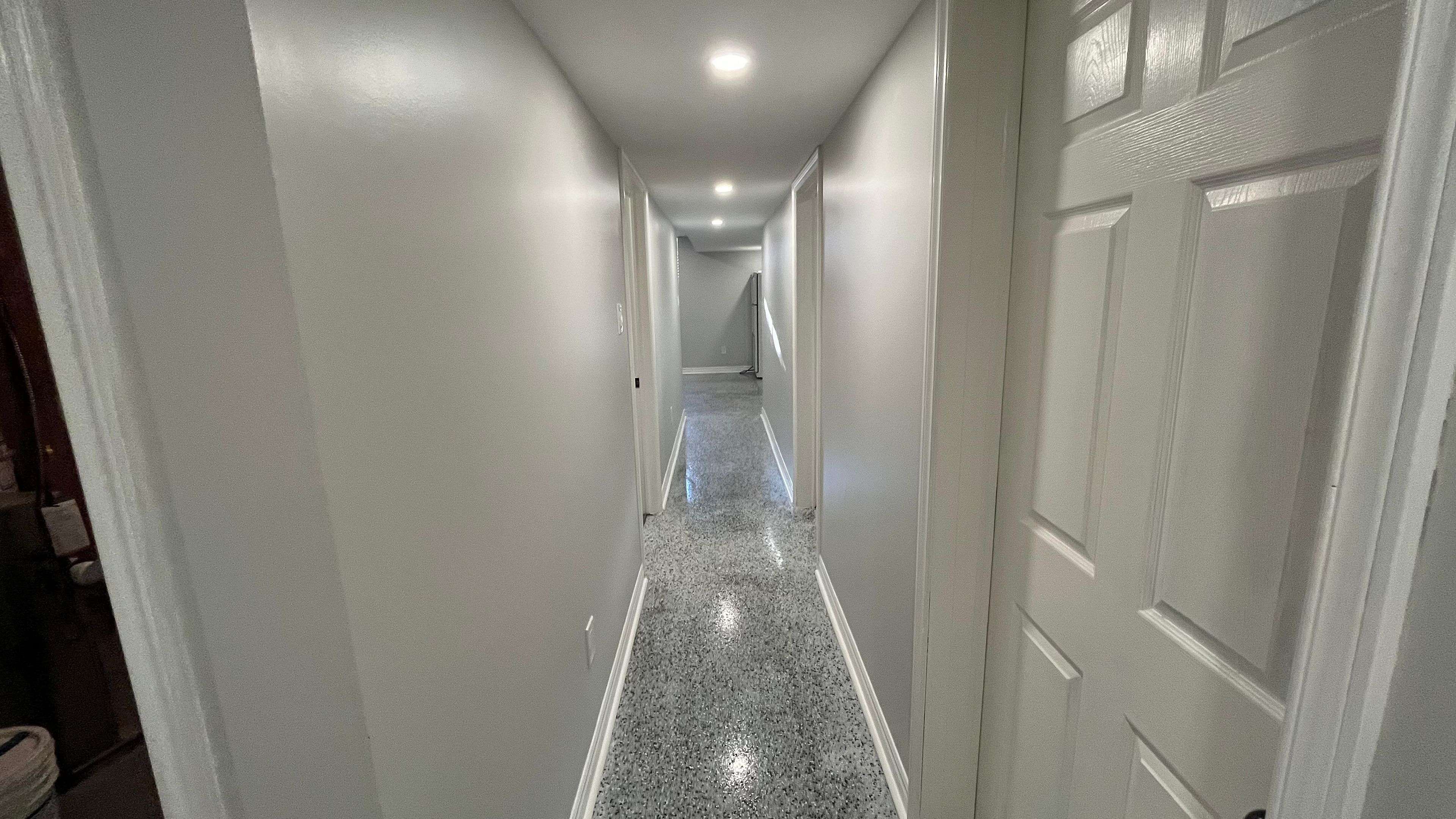 Barrie, ON L4N 7M1,6 White CRES #Bsm