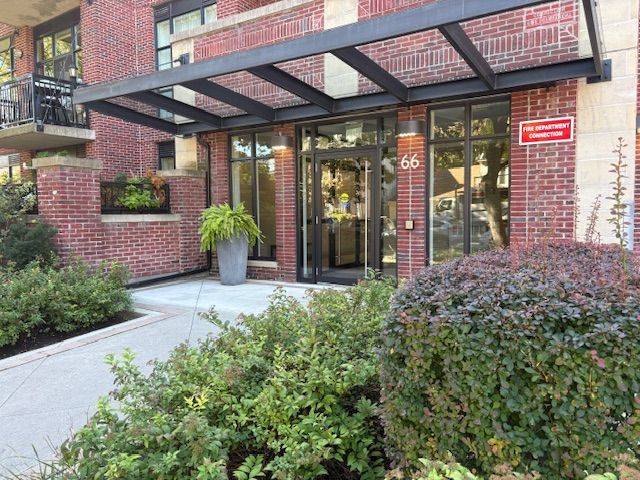 Toronto E02, ON M4L 0A4,66 Kippendavie AVE #313