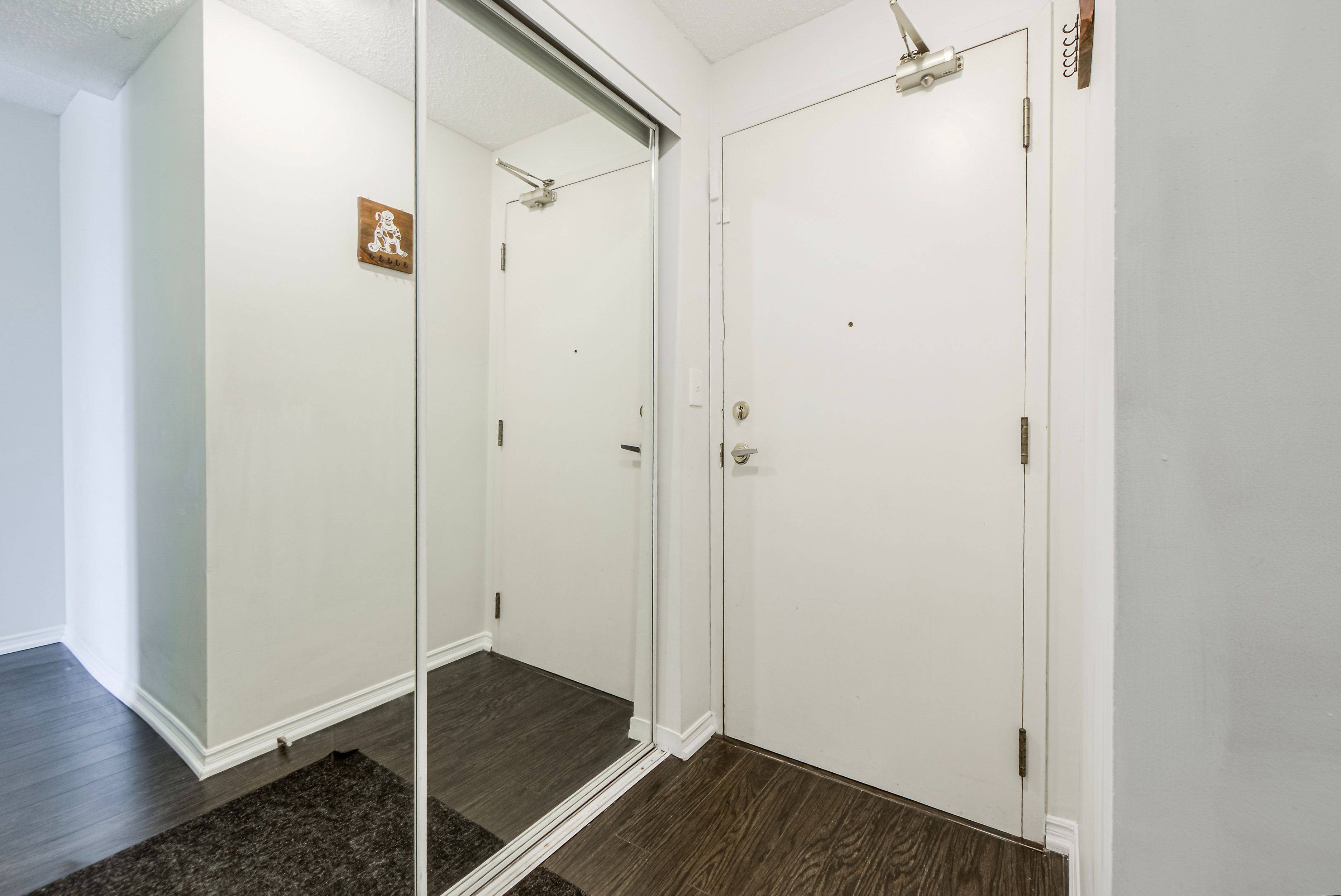 Toronto E11, ON M1B 5J4,400 Mclevin AVE #1001