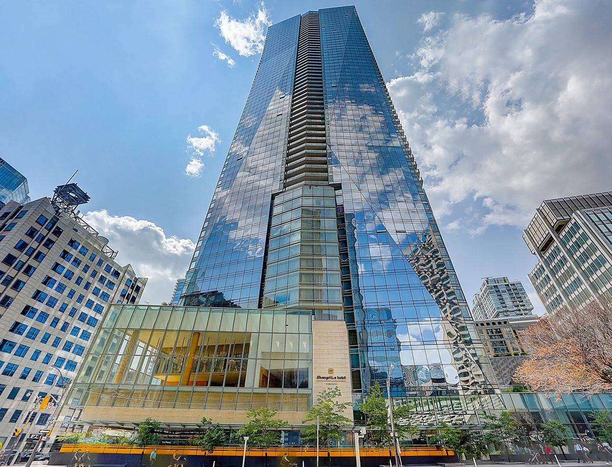 180 University AVE #5404, Toronto C01, ON M5H 0A2
