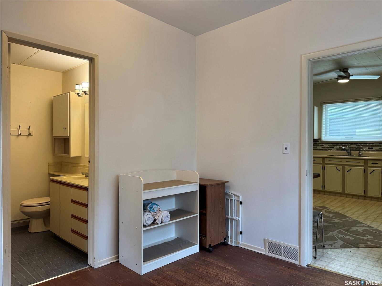 Wynyard, SK S0A 4T0,405 3rd STREET E