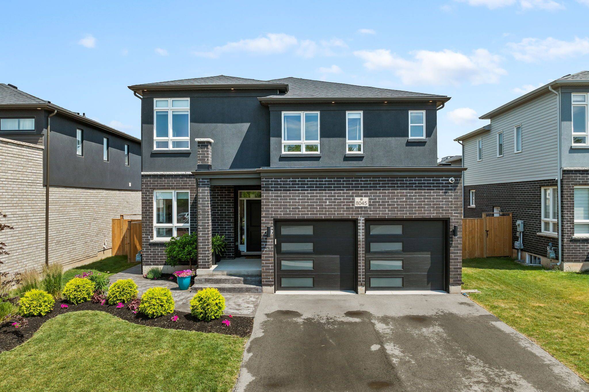 Niagara Falls, ON L2H 3T9,8045 Brookside DR