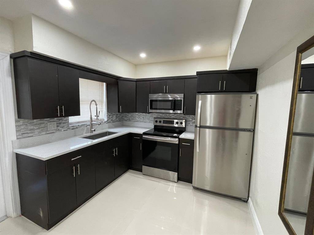 Fort Lauderdale, FL 33311,1809 NW 13th Ct