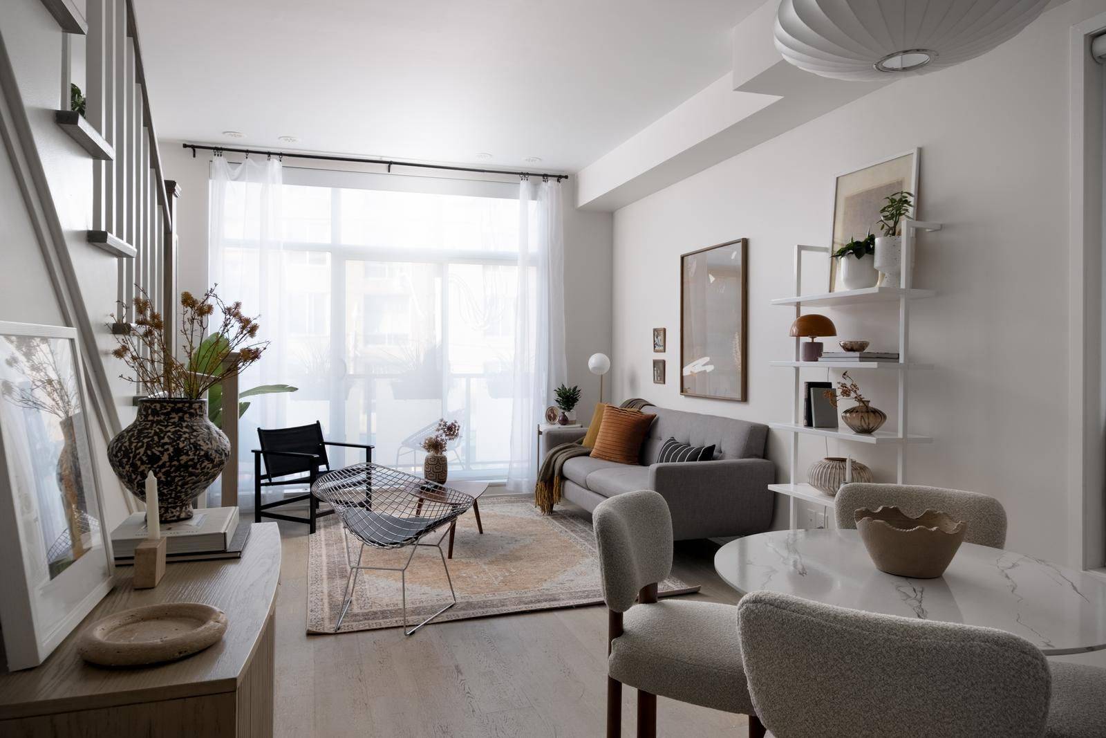 Toronto E01, ON M4L 1Y8,1321 Gerrard ST E #8