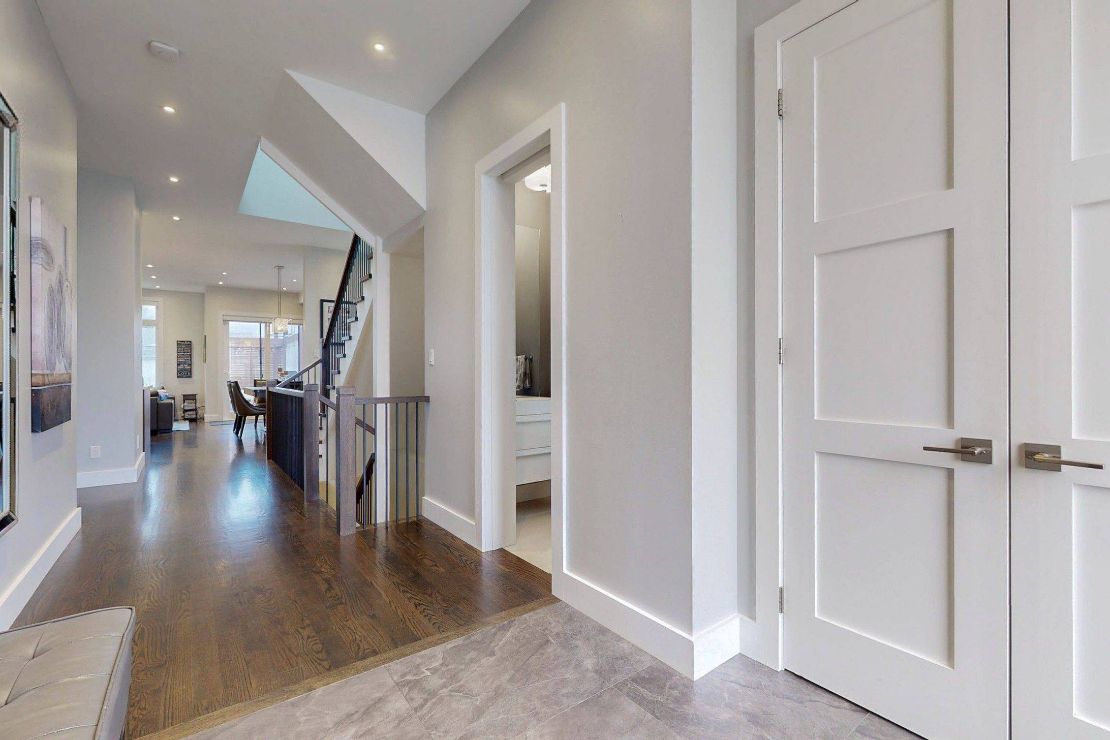 Mississauga, ON L5E 1B7,1086 Gardner AVE