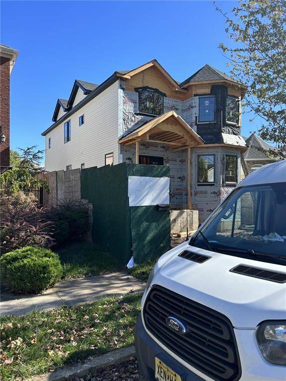 Staten  Island, NY 10307,197 Finlay ST