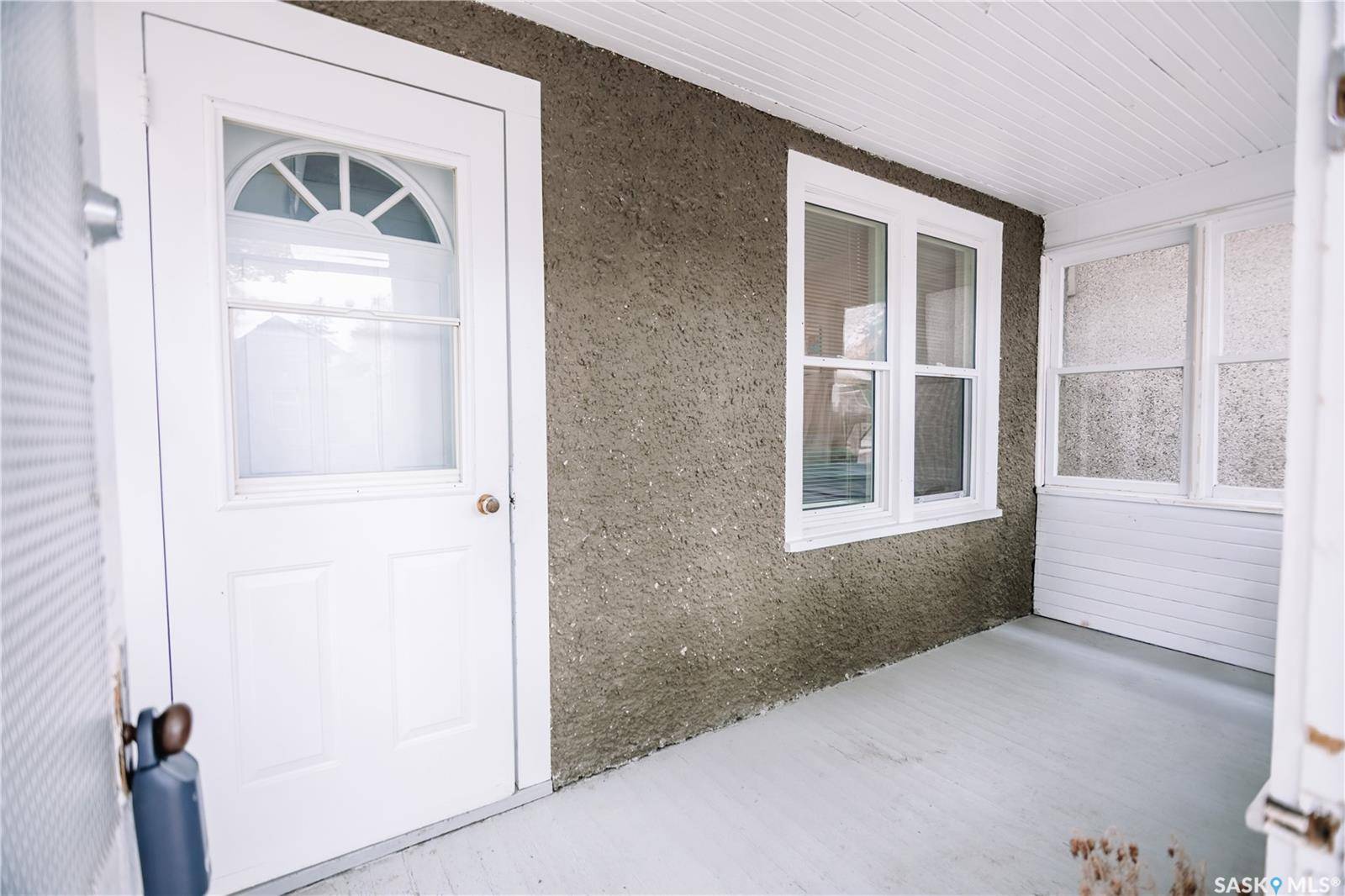 Regina, SK S4P 1J7,1932 Quebec STREET