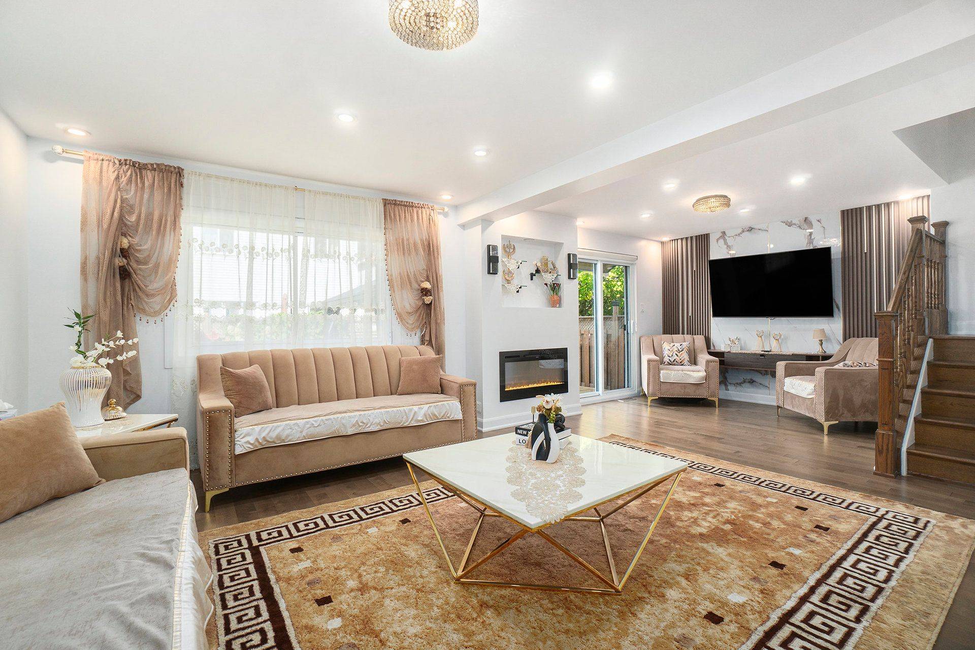 Blossom Park - Airport And Area, ON K1T 3M8,3017 Victoria Heights CRES #32