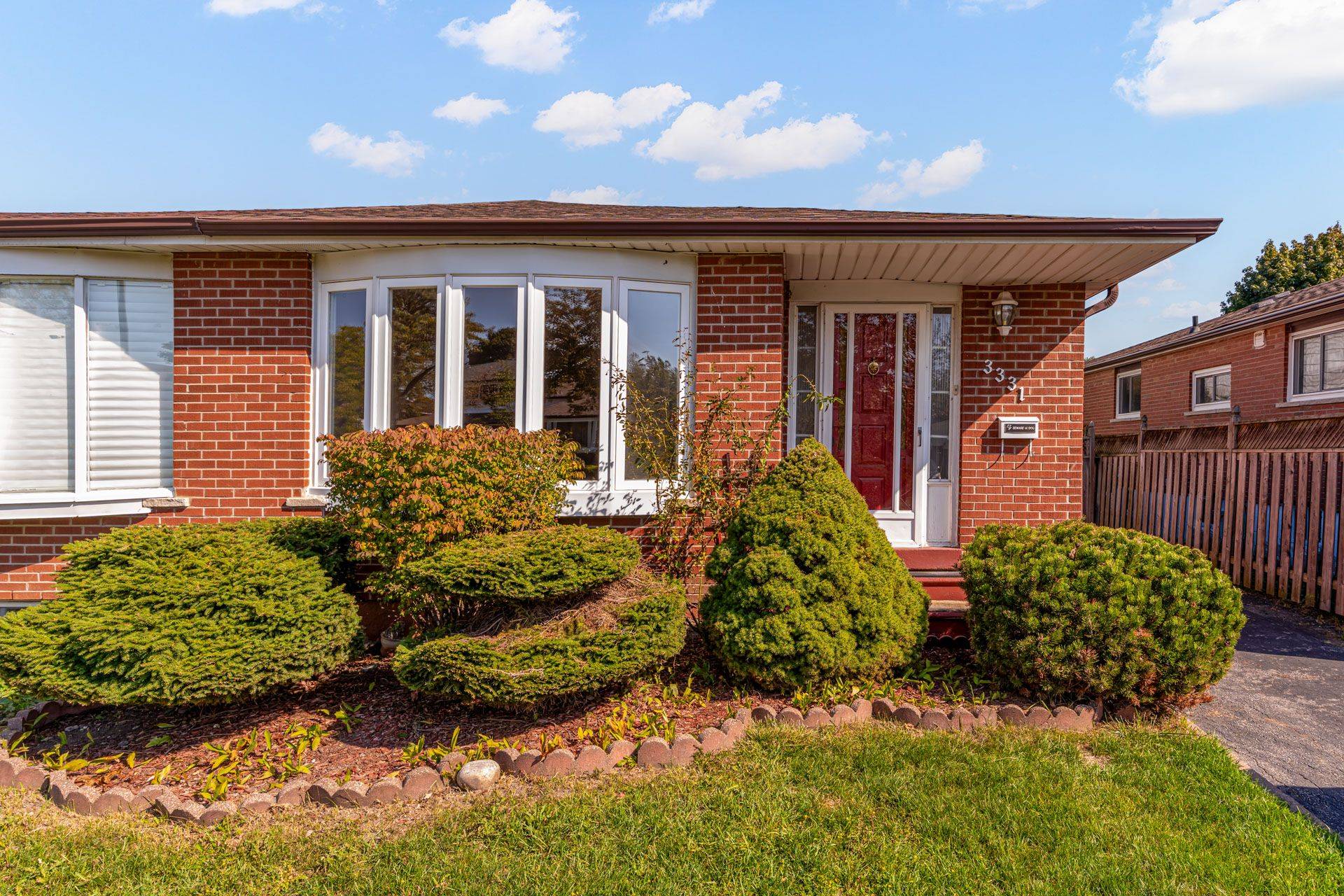 Mississauga, ON L5C 1X8,3331 Grechen RD