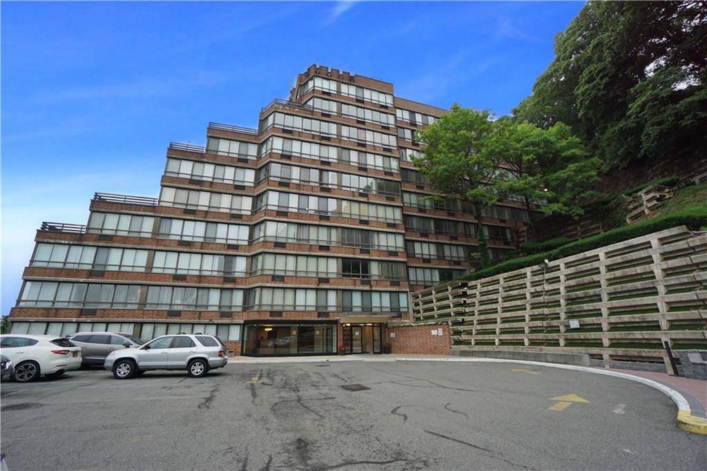 Staten  Island, NY 10304,755 Narrows RD North #602