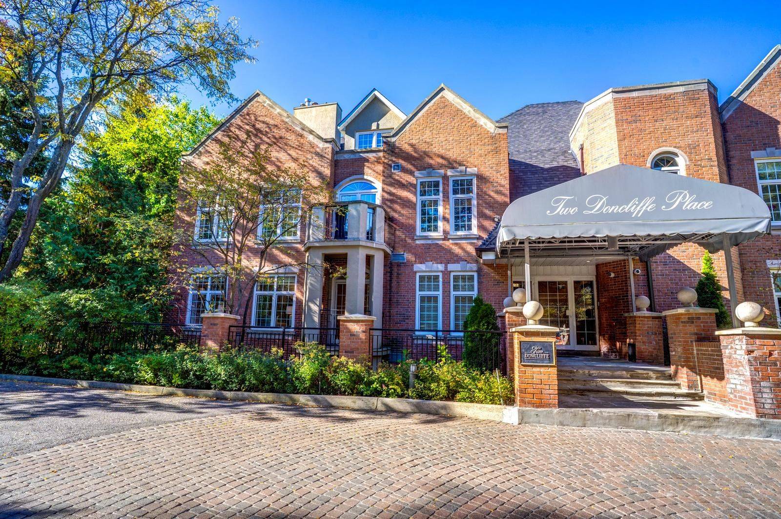 Toronto C12, ON M4N 2R1,2 Doncliffe PL #202B