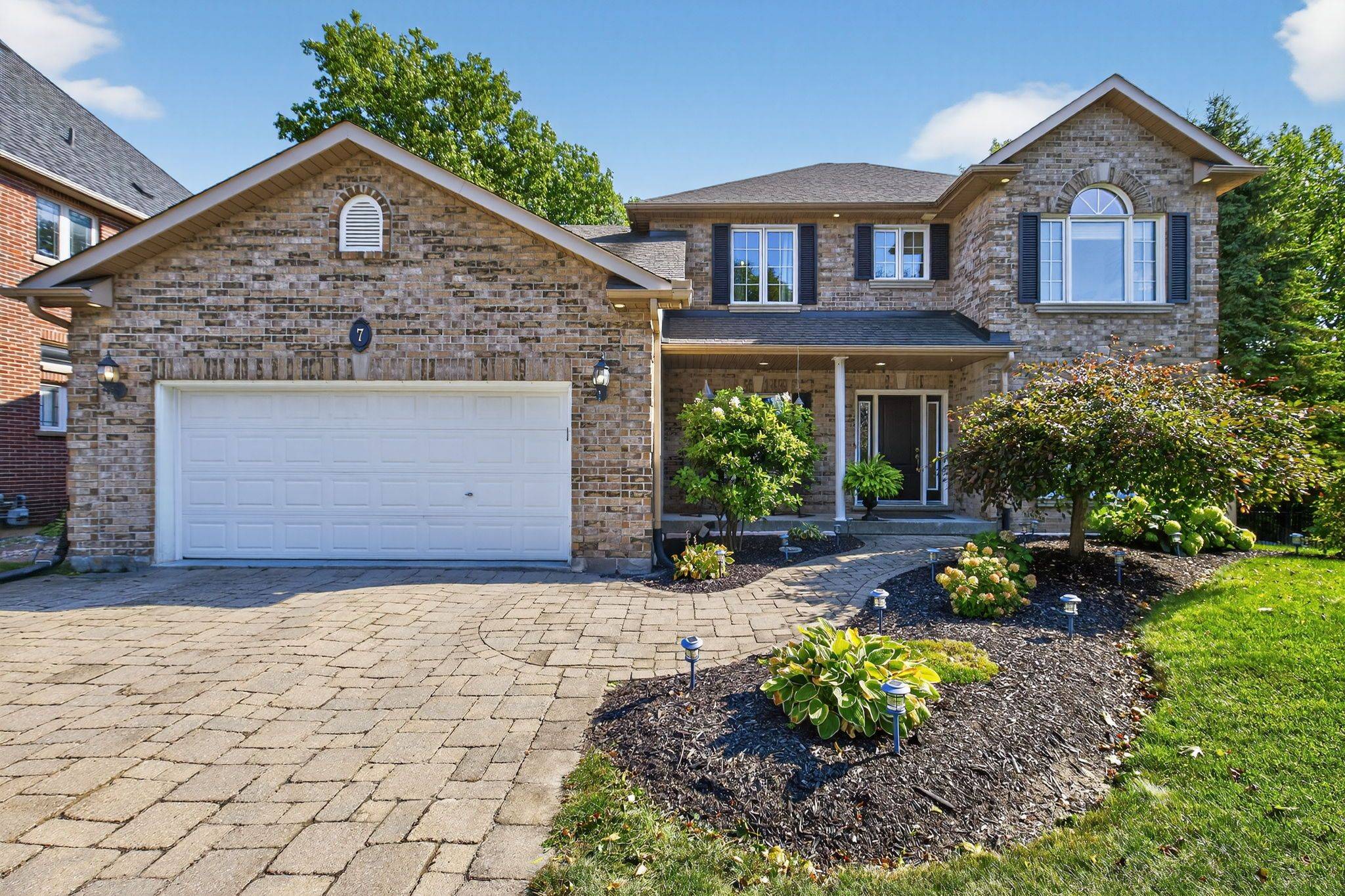 Barrie, ON L4N 7Z6,7 Porcupine CIR