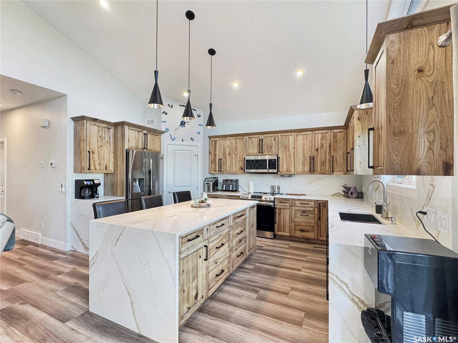 Iroquois Lake, SK S0J 2G0,403-404 Park PLACE