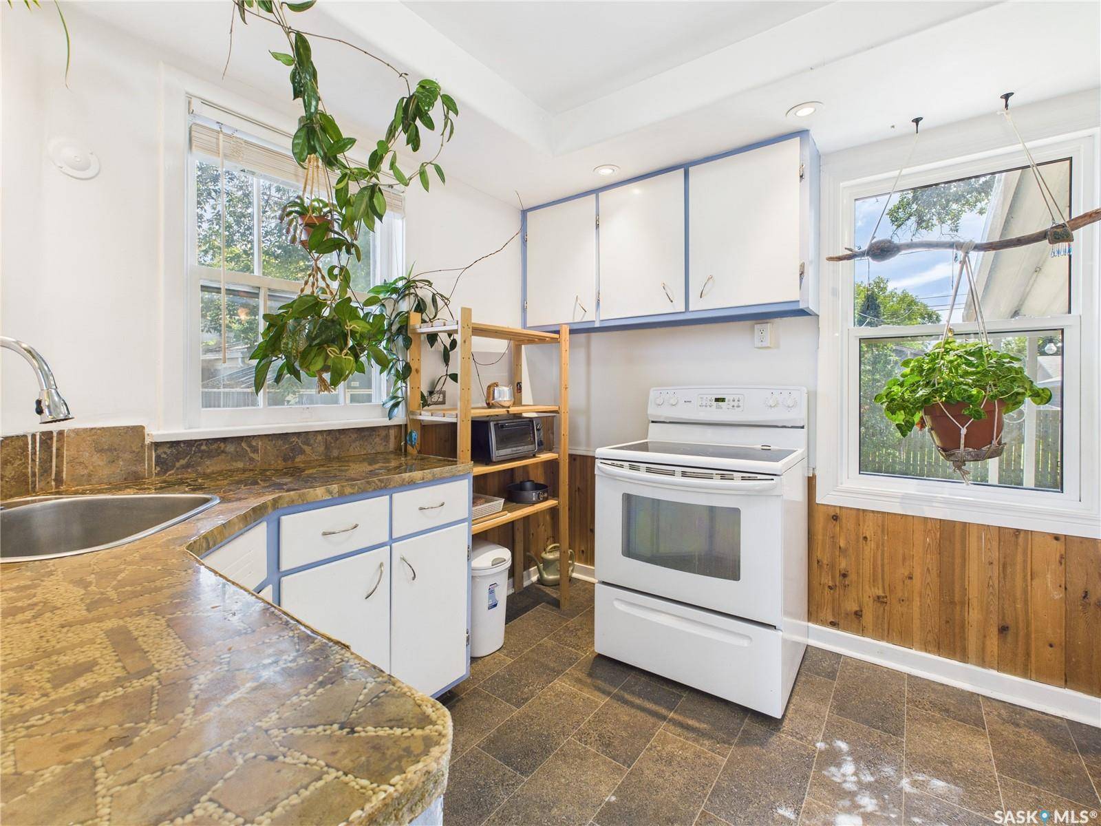 Prince Albert, SK S6V 3V1,1951 15TH STREET W