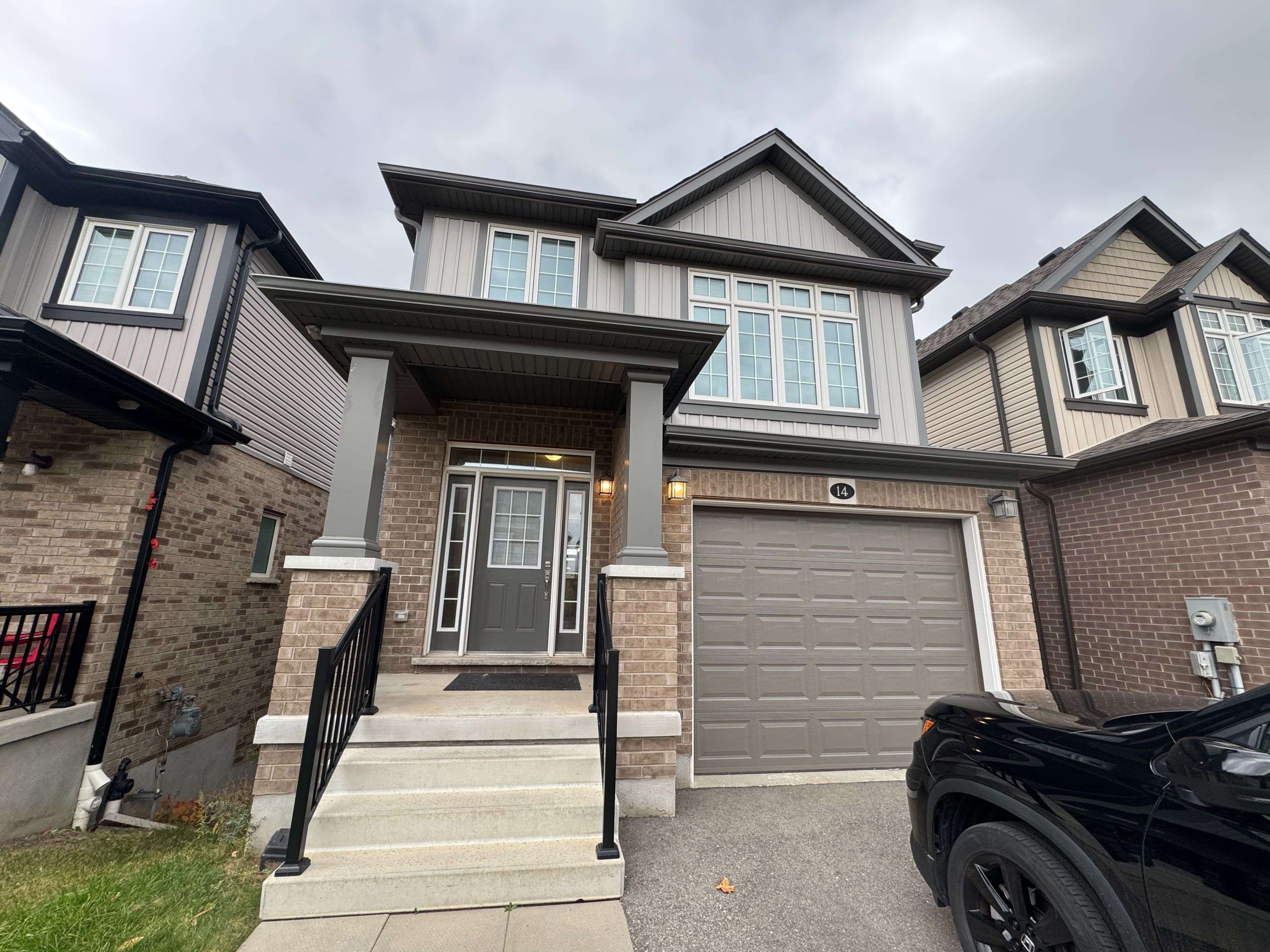 Kitchener, ON N2P 0J2,14 Sportsman Hill ST #Upper Level