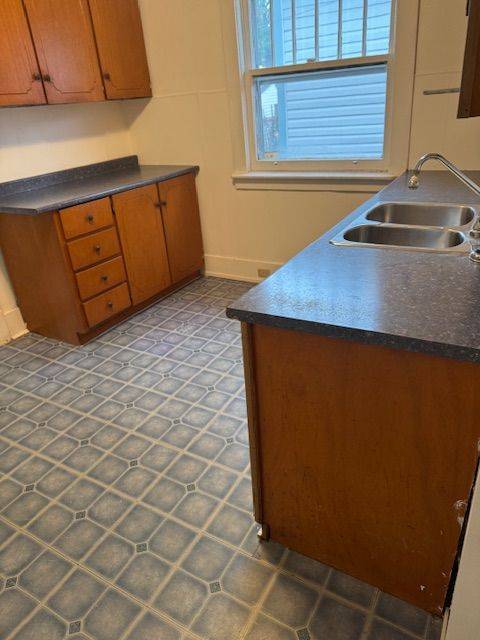 St. Catharines, ON L2R 3W7,46 Richmond AVE