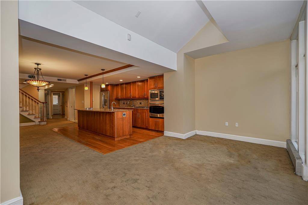 Brooklyn, NY 11233,711 MacDonough ST