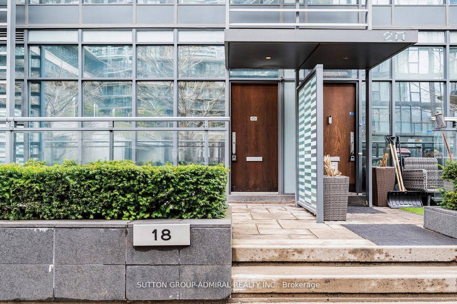 Toronto C01, ON M5V 4A3,18 Capreol CT #G20