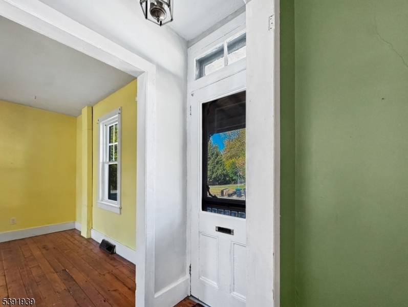 Belvidere Twp., NJ 07823,54 Front St